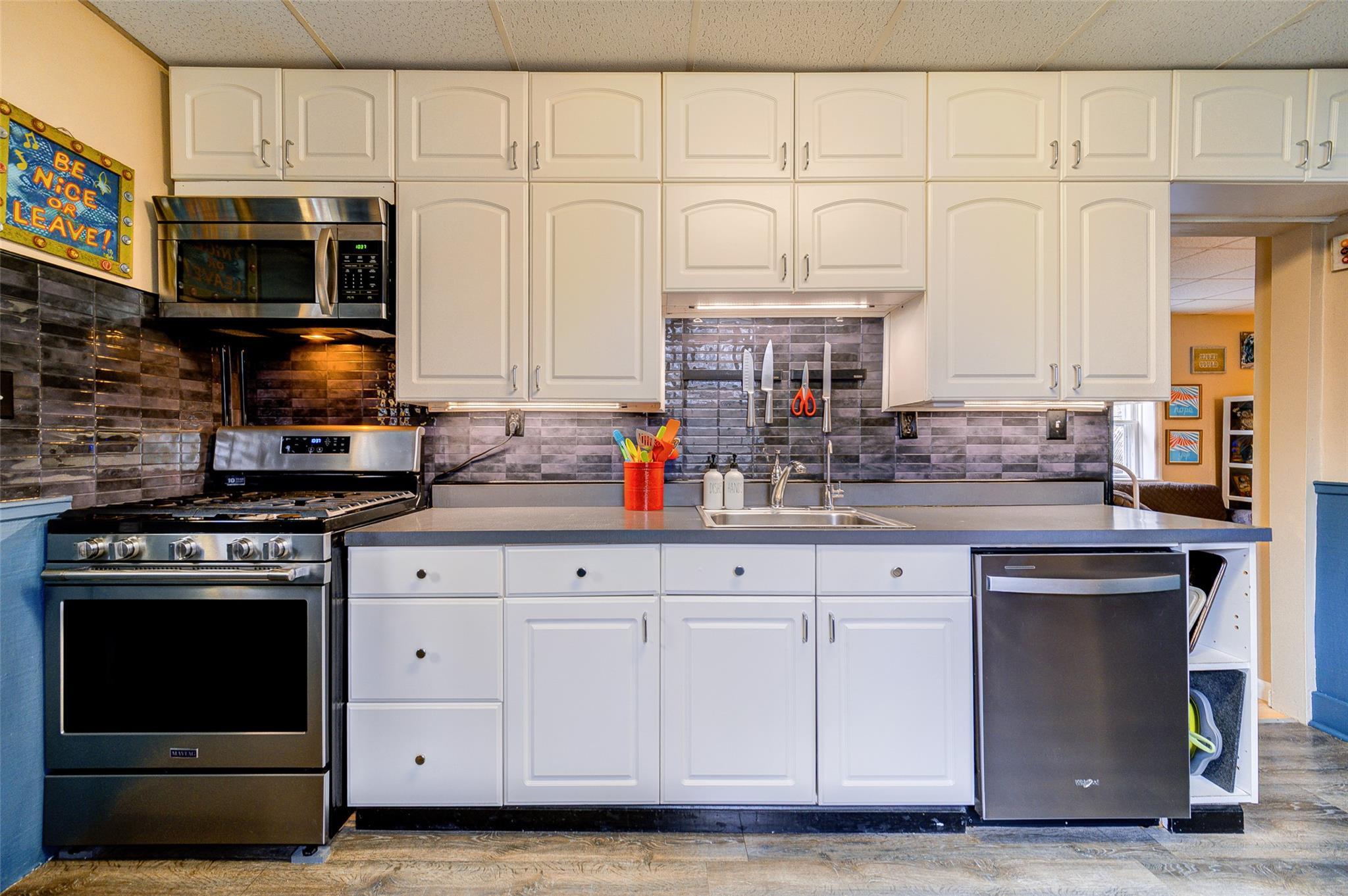 Single Family Hawley's Corners  Ulster County, NY 12528, MLS-838524-11