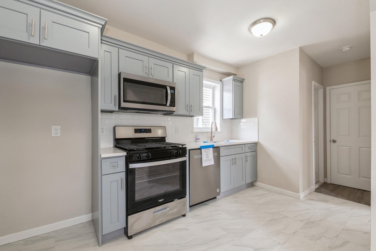 Single Family 112th  Queens, NY 11429, MLS-838545-9