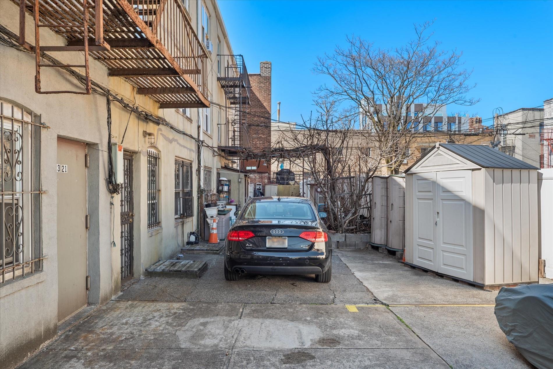 Single Family 33rd  Queens, NY 11106, MLS-838585-15