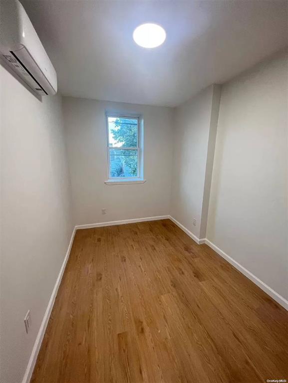 Single Family Jamaica  Queens, NY 11418, MLS-838655-4