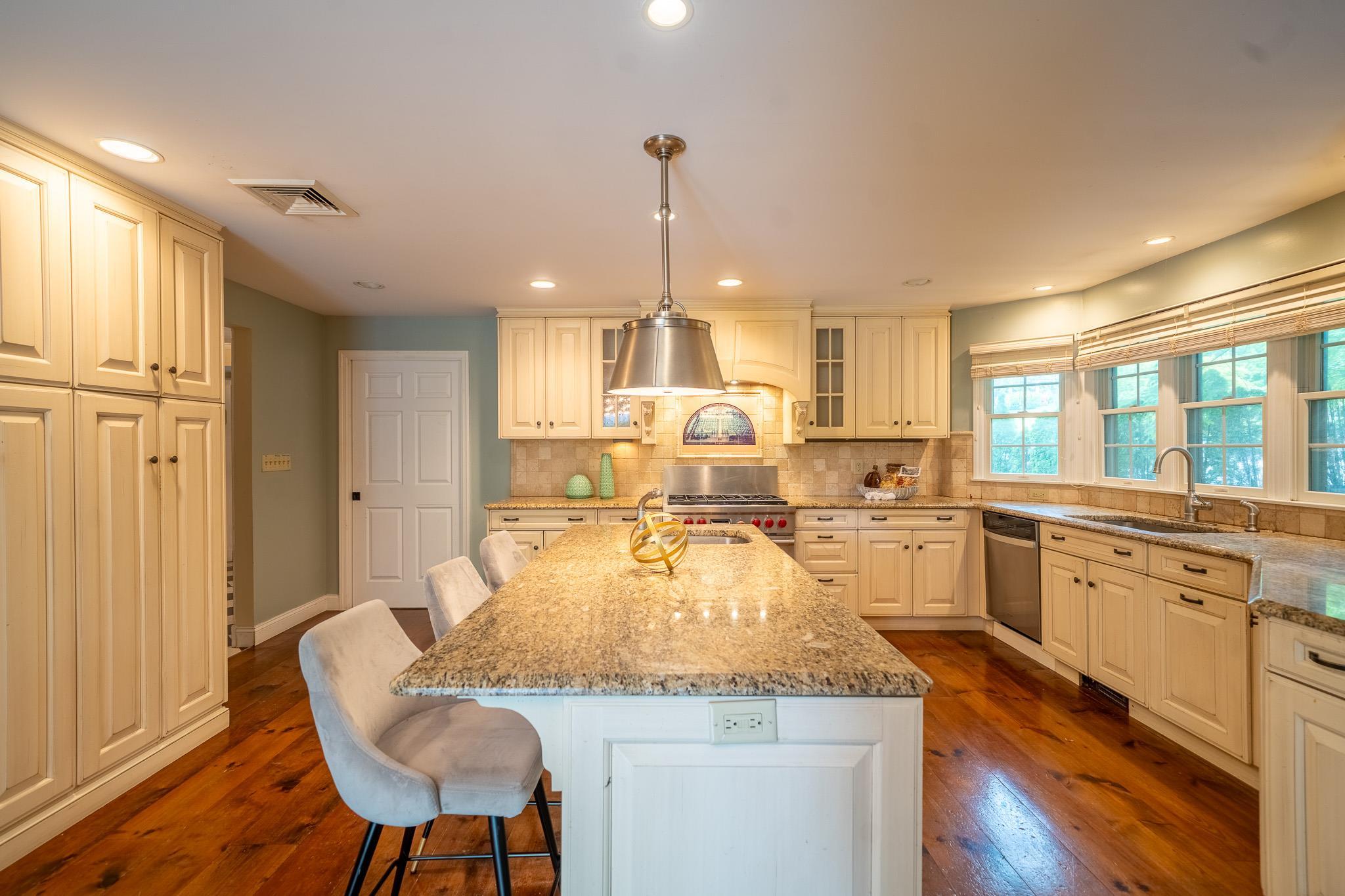 Single Family Hickory  Nassau County, NY 11542, MLS-838699-11