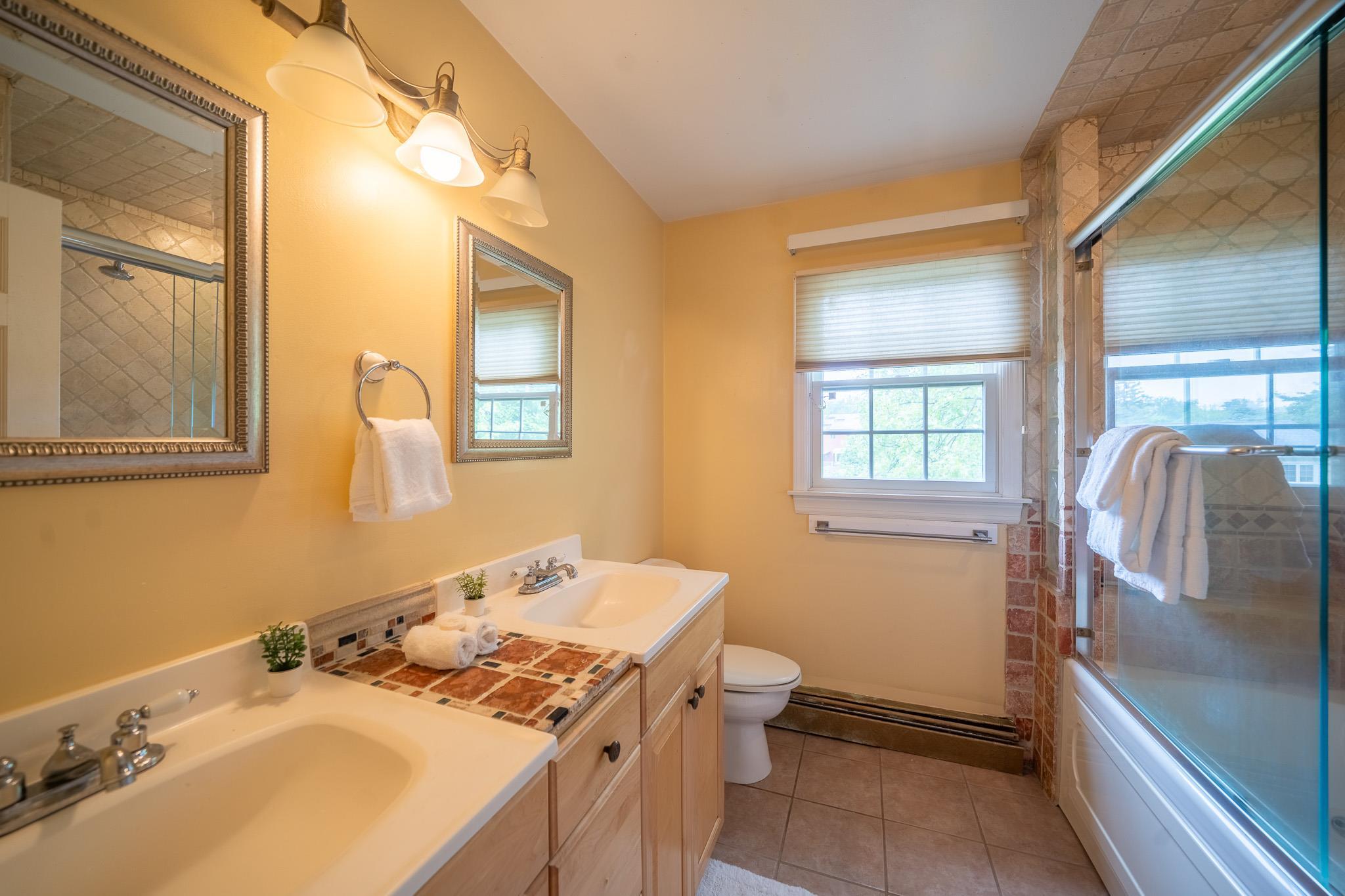 Single Family Hickory  Nassau County, NY 11542, MLS-838699-22