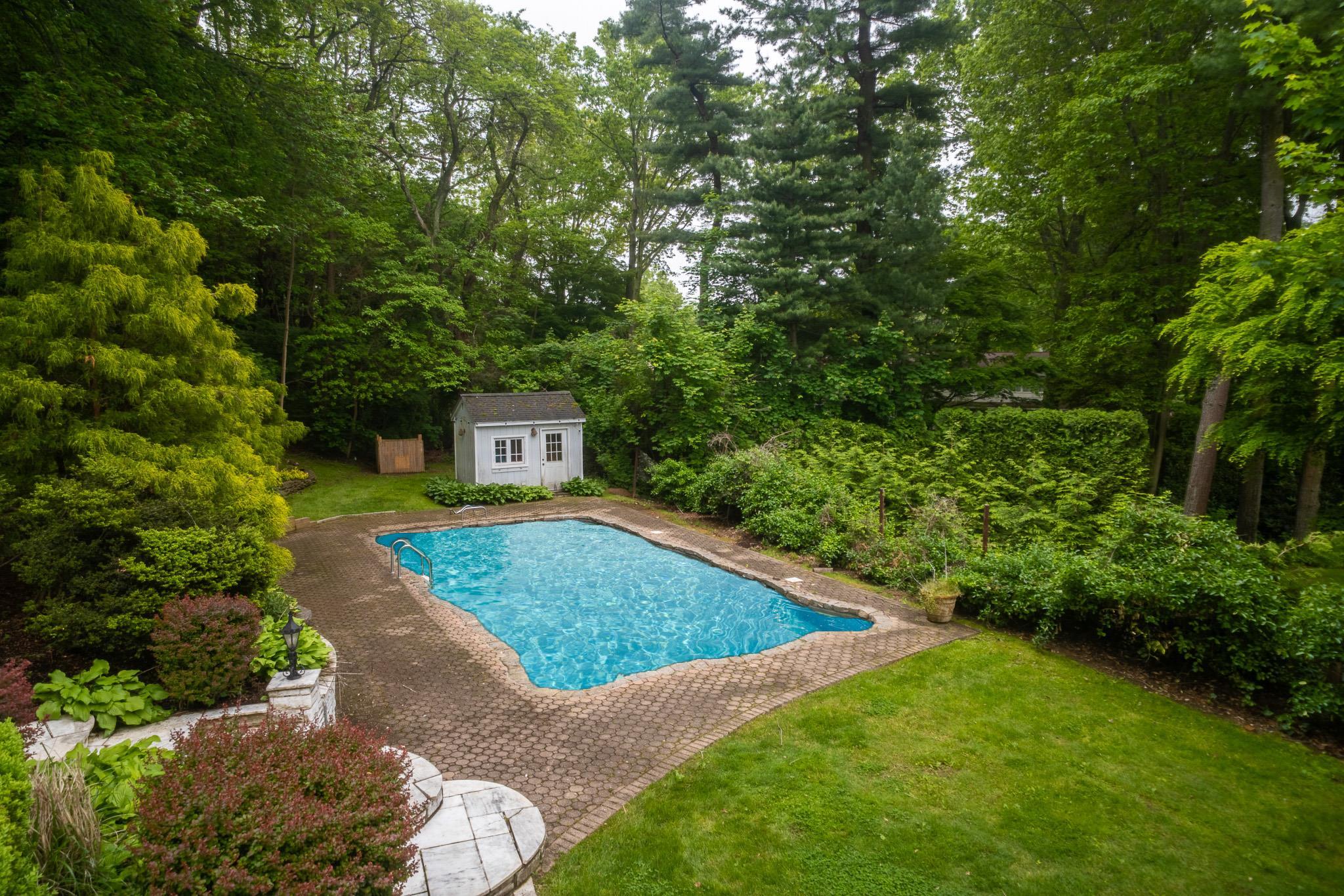 Single Family Hickory  Nassau County, NY 11542, MLS-838699-25