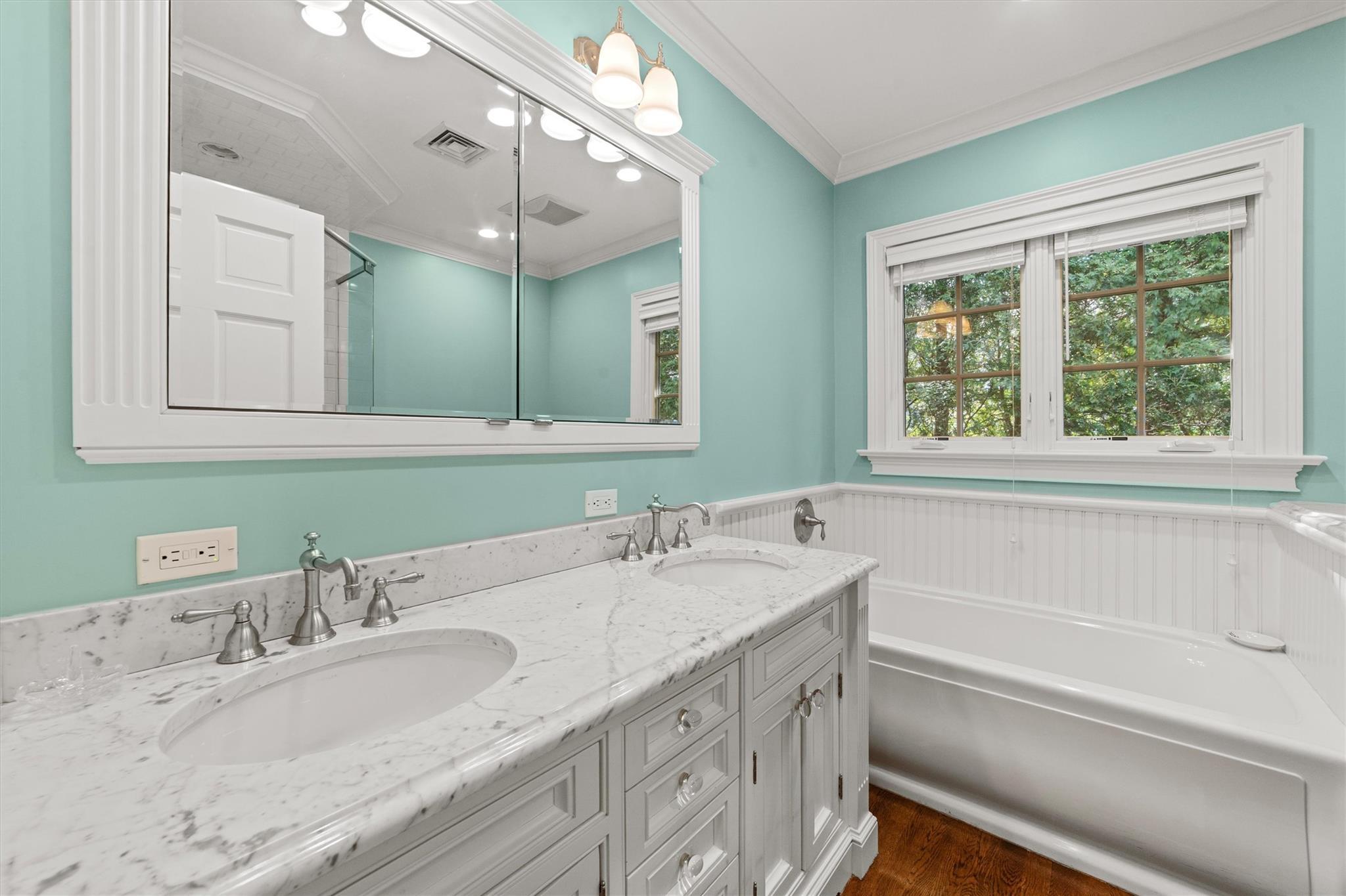 Single Family Oakledge  Westchester County, NY 10708, MLS-838703-18