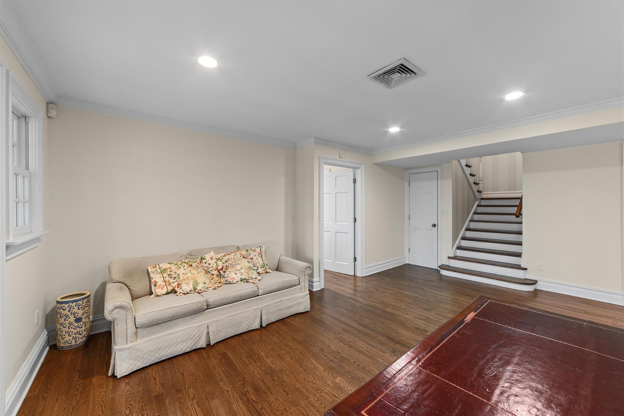 Single Family Oakledge  Westchester County, NY 10708, MLS-838703-31