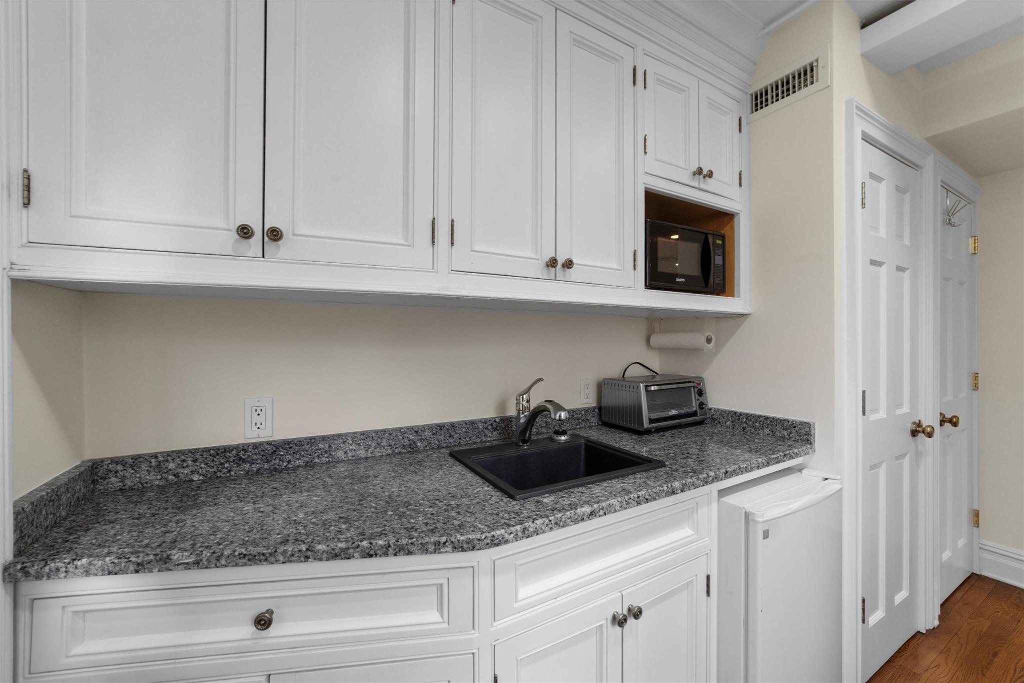 Single Family Oakledge  Westchester County, NY 10708, MLS-838703-35