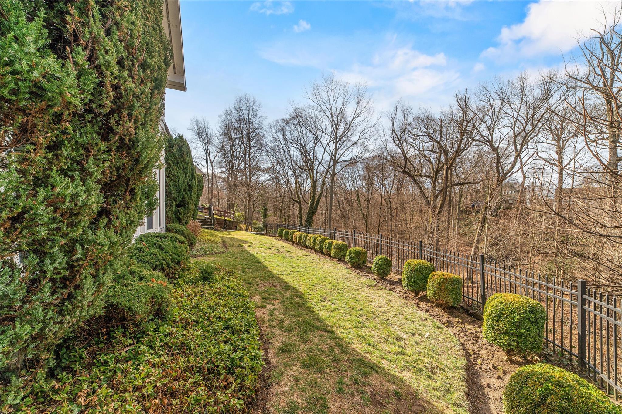 Single Family Oakledge  Westchester County, NY 10708, MLS-838703-44