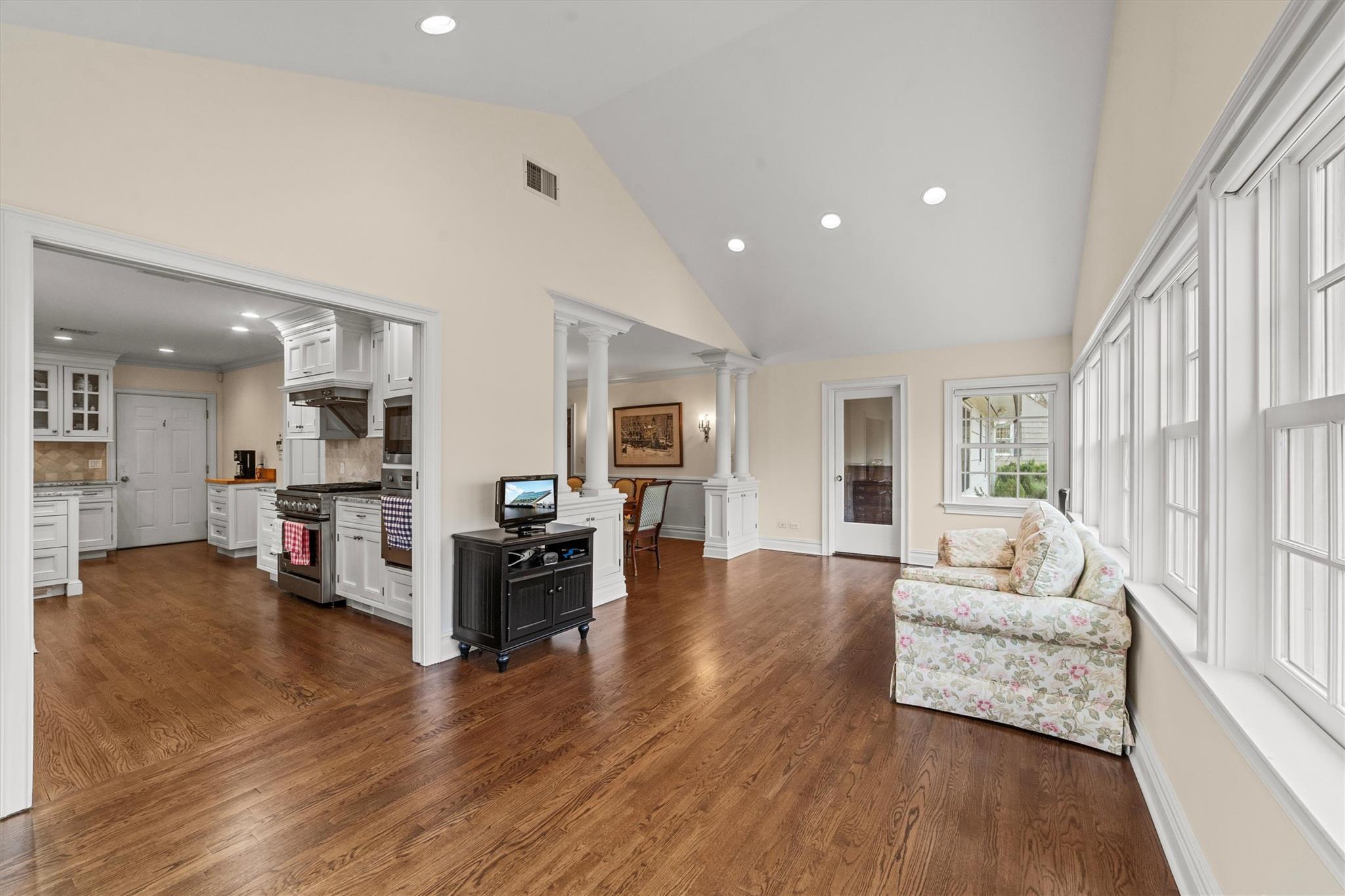 Single Family Oakledge  Westchester County, NY 10708, MLS-838703-7