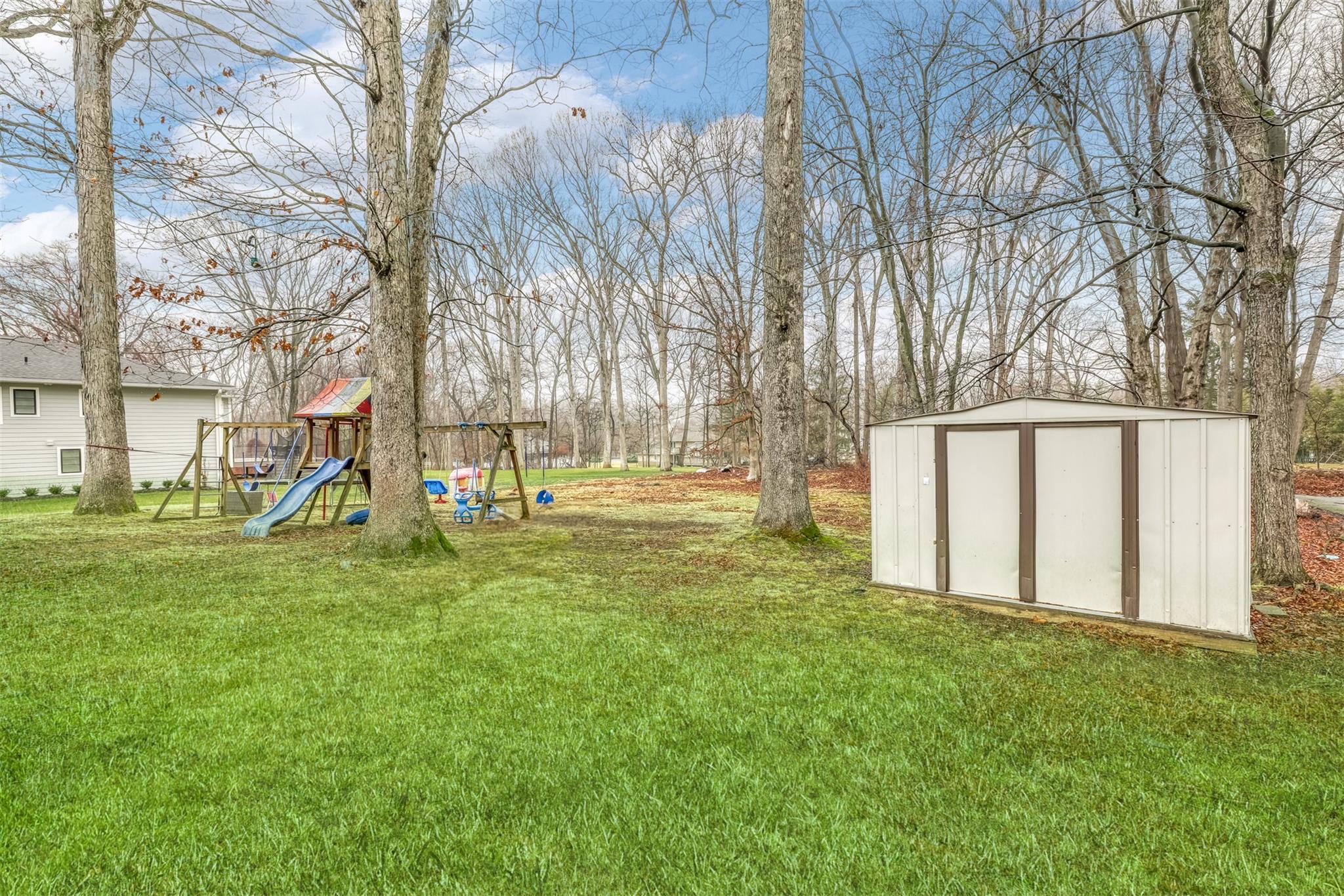 Single Family Glenbrook Rockland County, NY 10952, MLS-838746-25