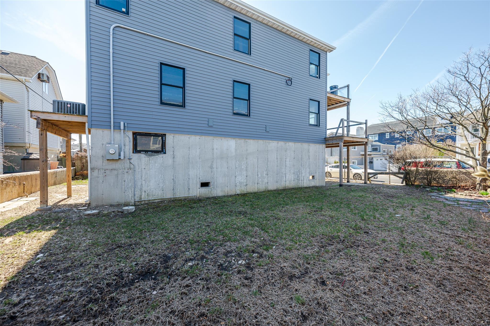 Single Family Rochester  Nassau County, NY 11561, MLS-838779-31