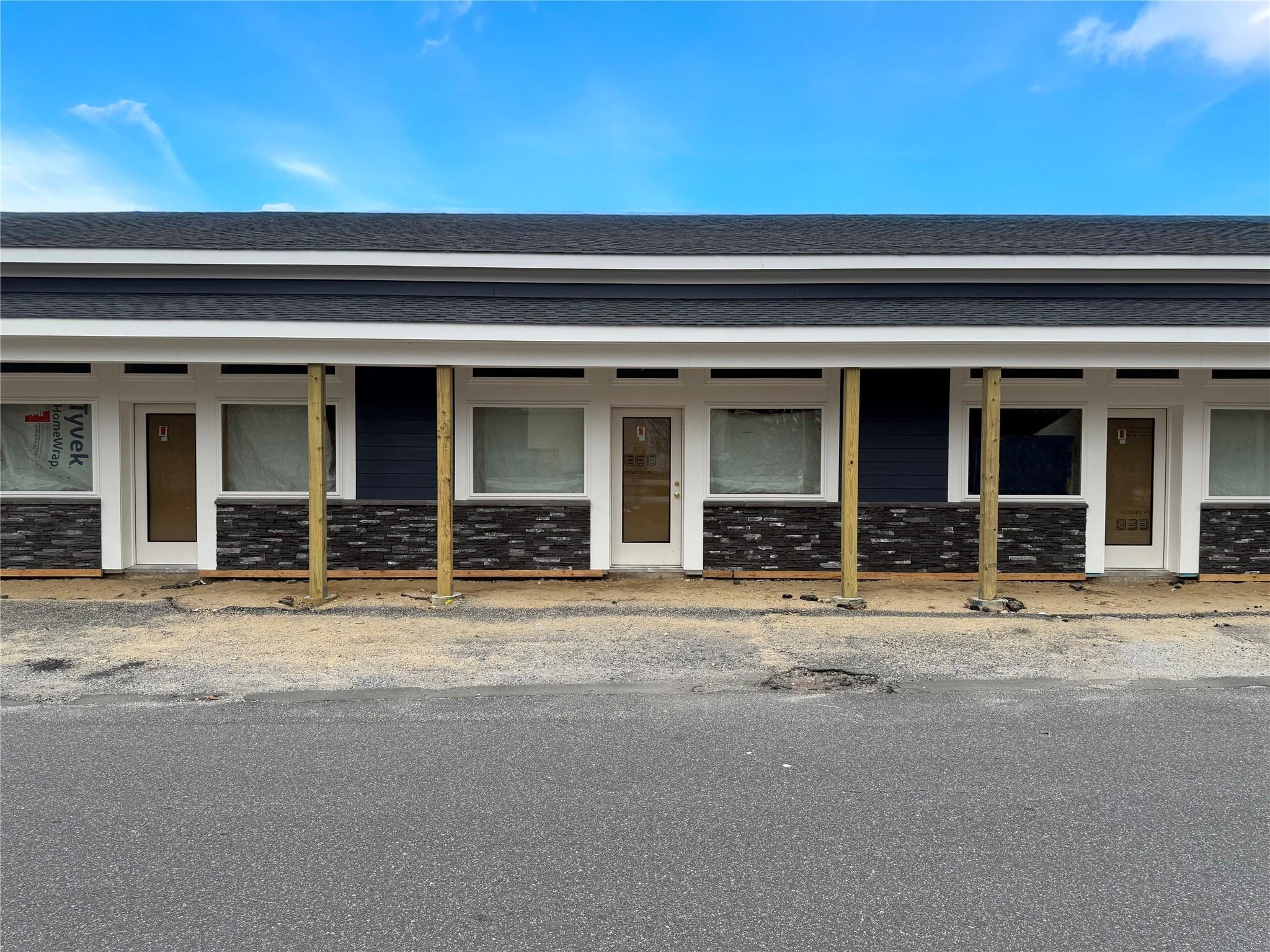 Commercial Lease Flanders  Suffolk County, NY 11901, MLS-838786-2