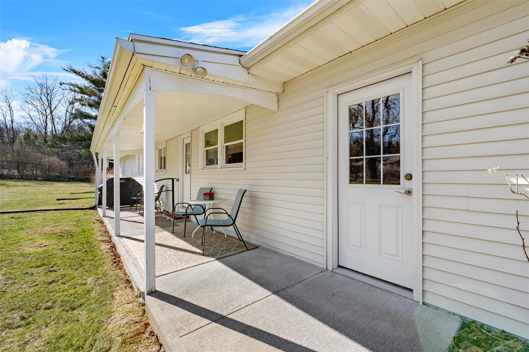 Single Family Round Hill  Dutchess County, NY 12603, MLS-838833-32