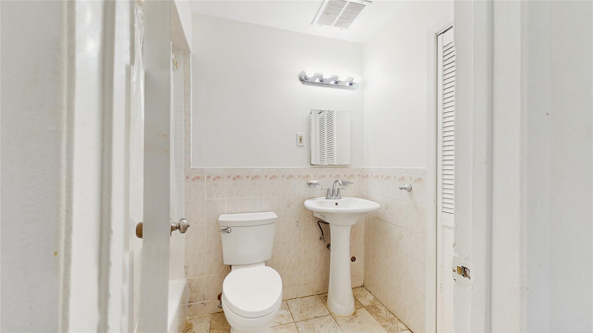 Condo Rolling  Westchester County, NY 10566, MLS-838865-15