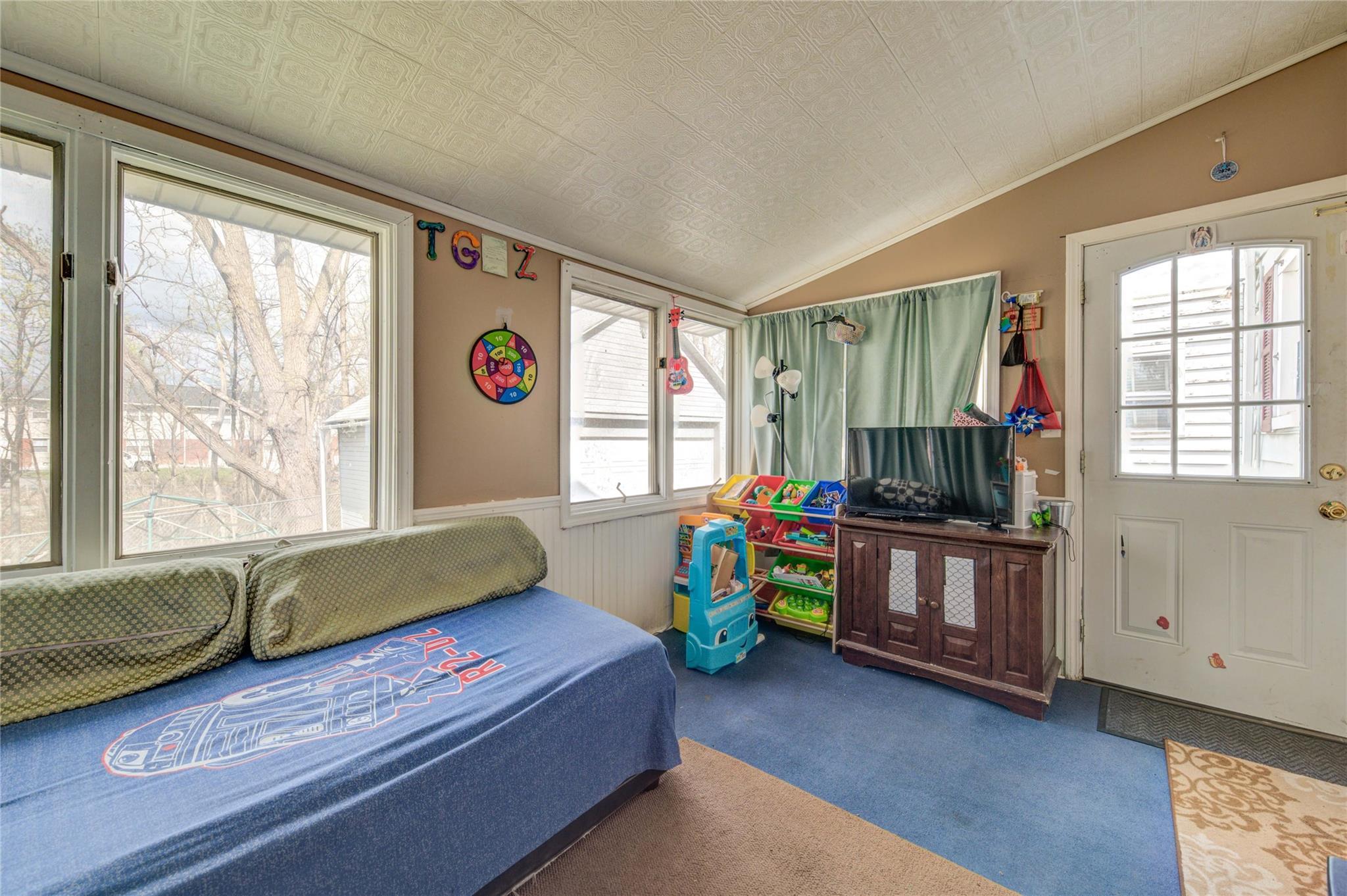 Single Family Simmons  Albany County, NY 12047, MLS-838869-22