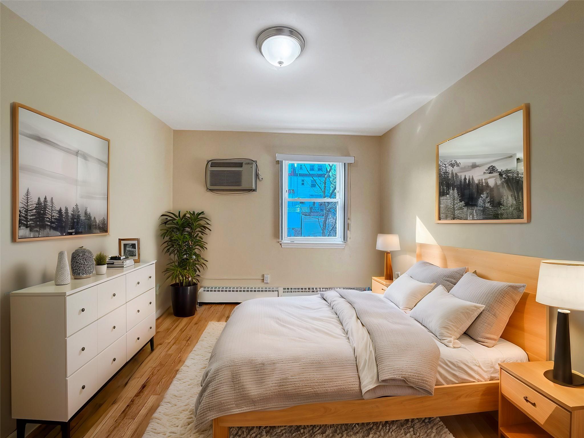 Apartment Hering  Bronx, NY 10469, MLS-838874-13