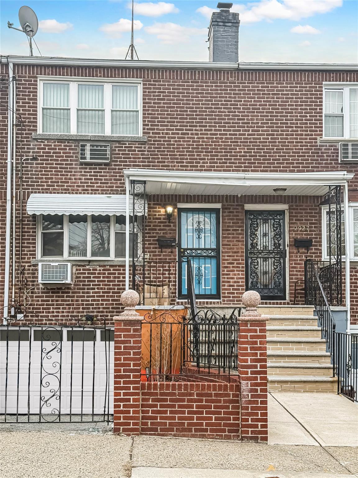 Apartment Hering  Bronx, NY 10469, MLS-838874-19