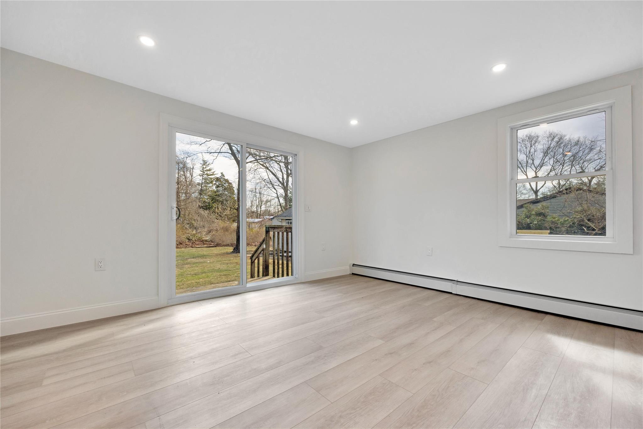 Single Family Locust  Suffolk County, NY 11779, MLS-838914-16