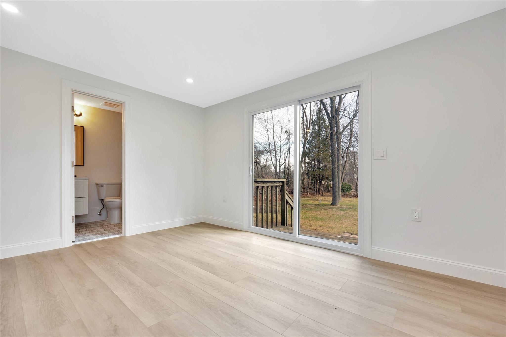 Single Family Locust  Suffolk County, NY 11779, MLS-838914-17