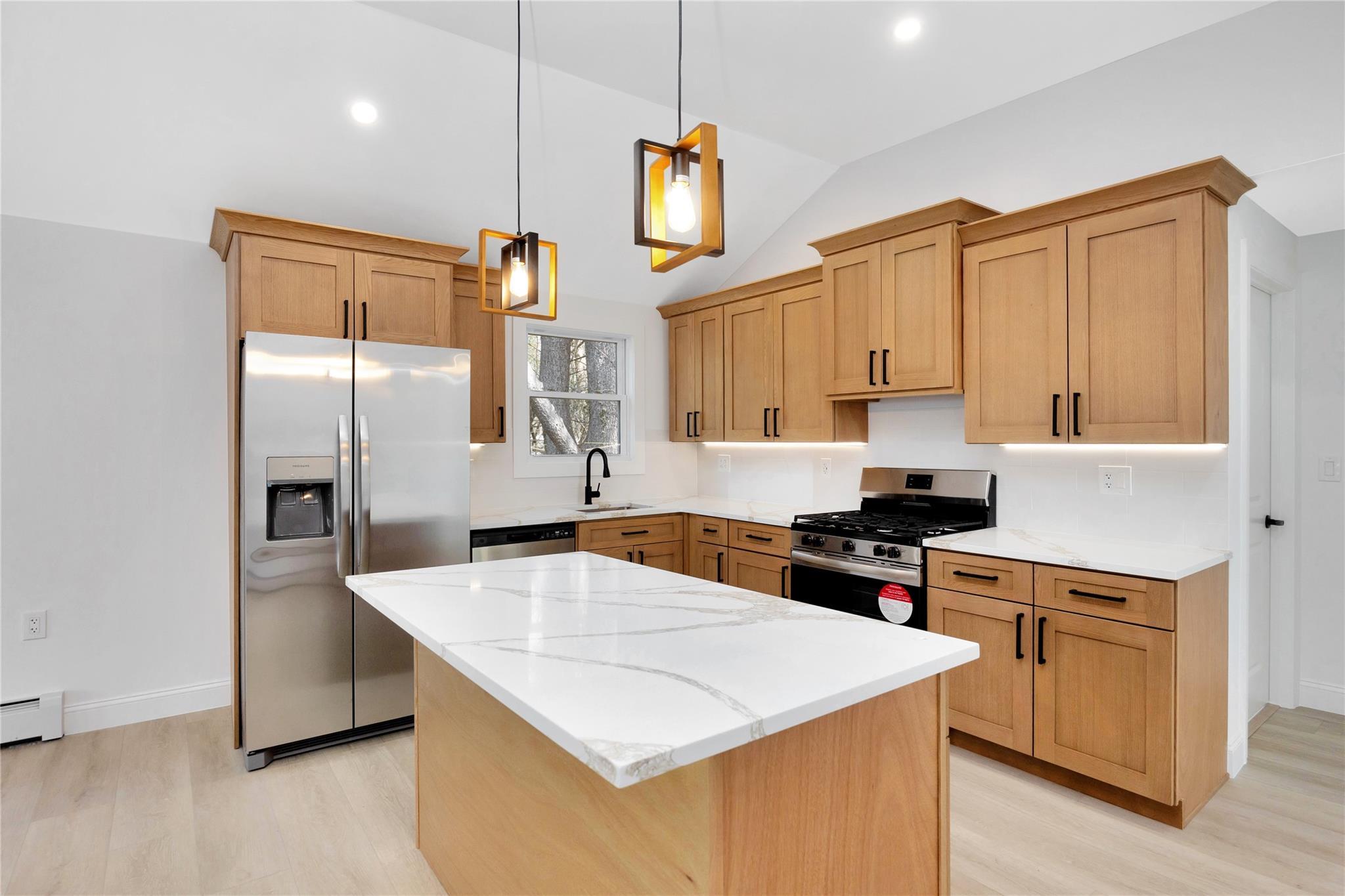 Single Family Locust  Suffolk County, NY 11779, MLS-838914-4