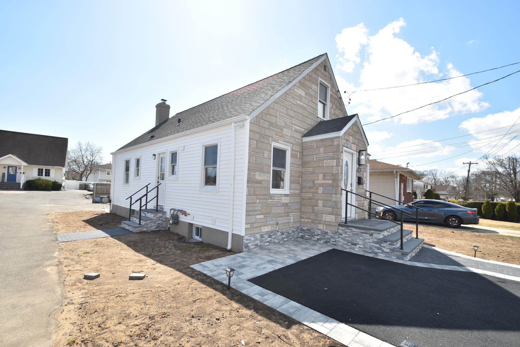 Single Family Pinebrook  Nassau County, NY 11552, MLS-838930-2