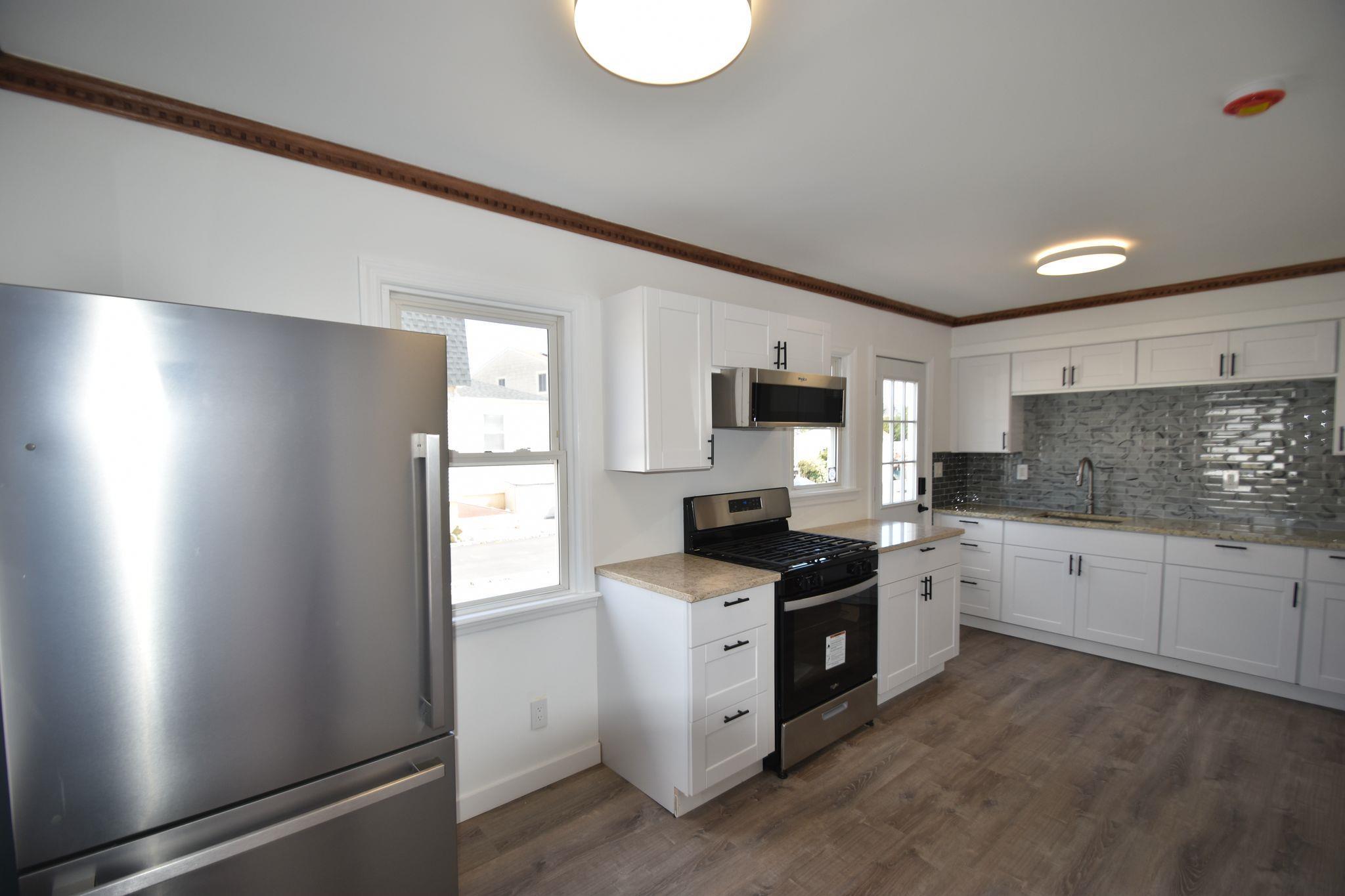 Single Family Pinebrook  Nassau County, NY 11552, MLS-838930-7