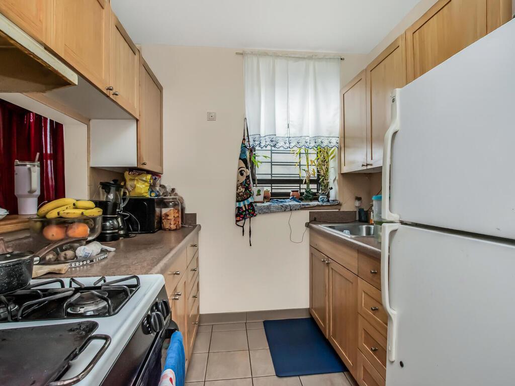 Coop Bristow  Bronx, NY 10459, MLS-838932-6