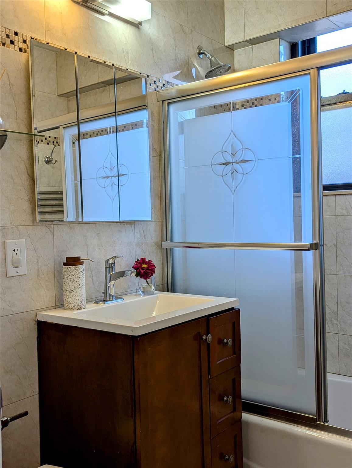 Coop 108  Queens, NY 11375, MLS-838934-10