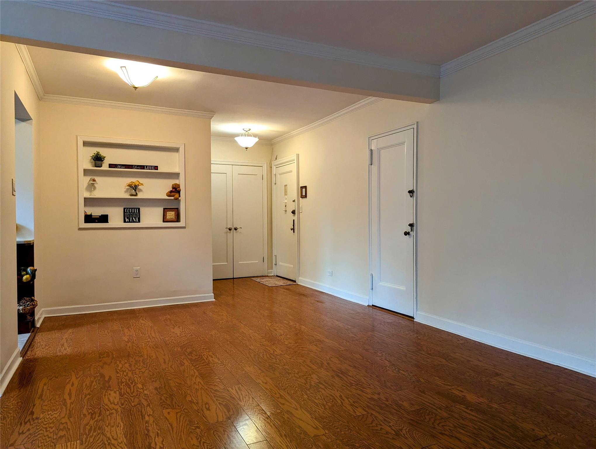Coop 108  Queens, NY 11375, MLS-838934-5