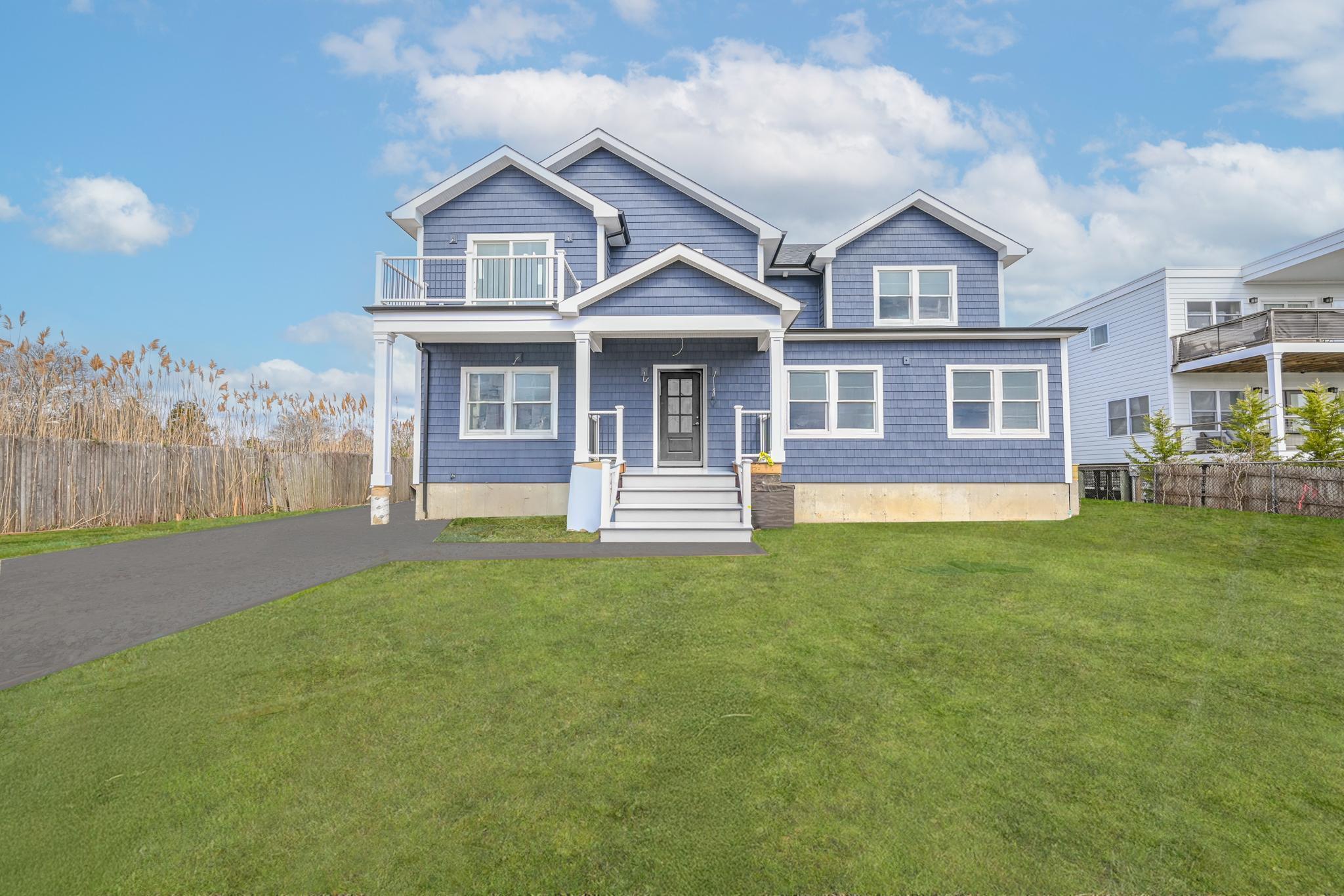 Single Family Bay  Suffolk County, NY 11706, MLS-838959-3
