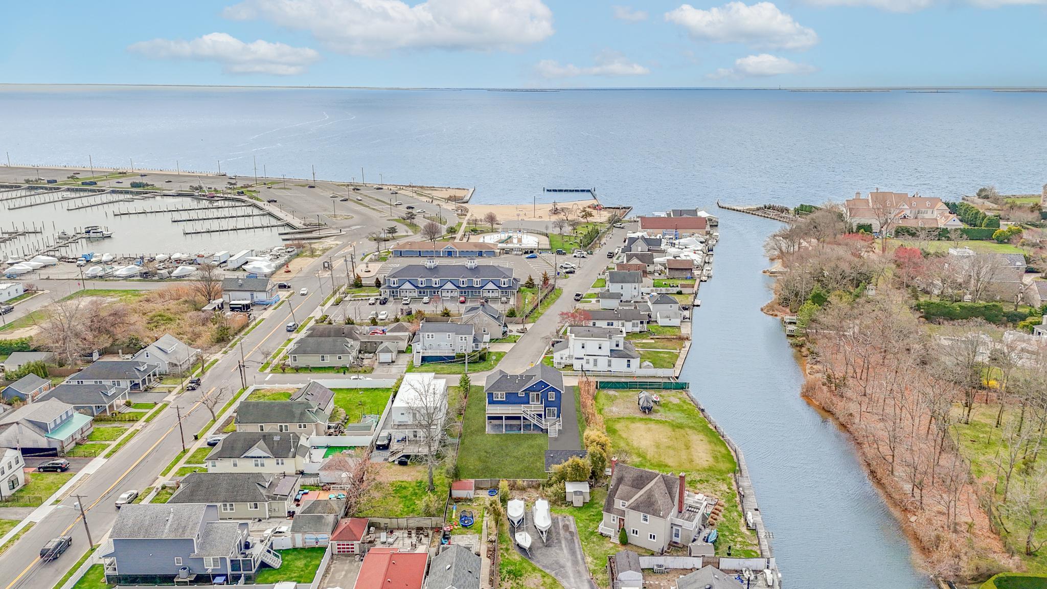 Single Family Bay  Suffolk County, NY 11706, MLS-838959-6