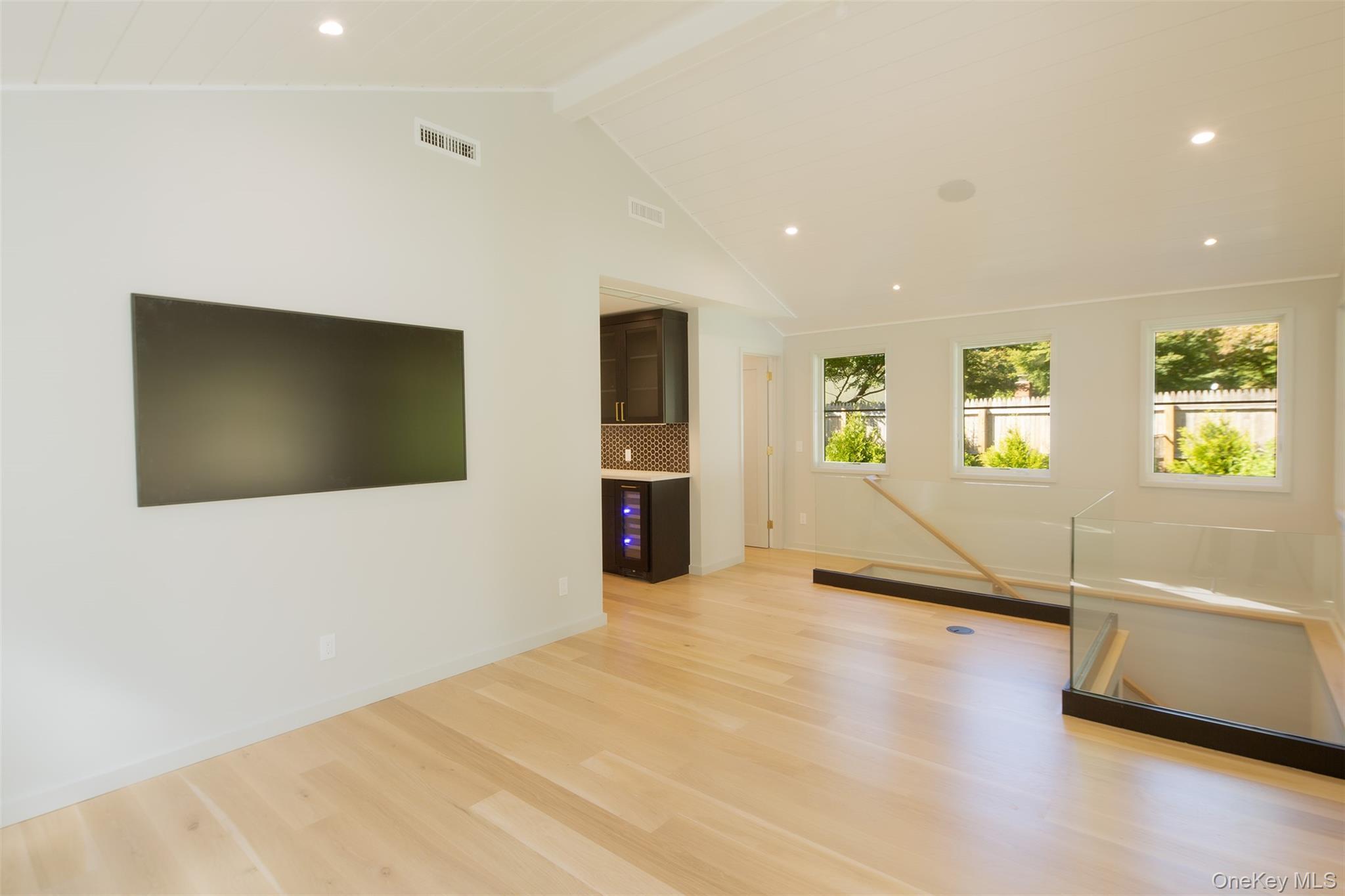 Single Family Little Fresh Pond Suffolk County, NY 11968, MLS-838966-24