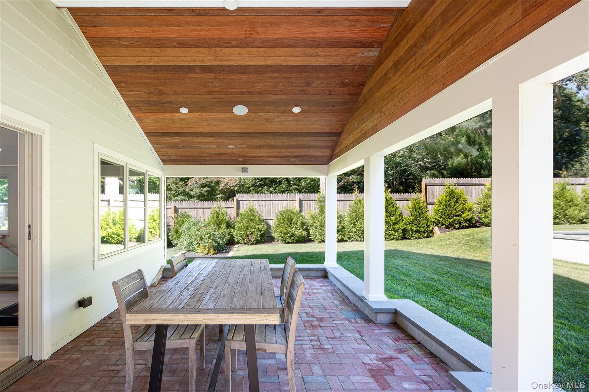 Single Family Little Fresh Pond Suffolk County, NY 11968, MLS-838966-36