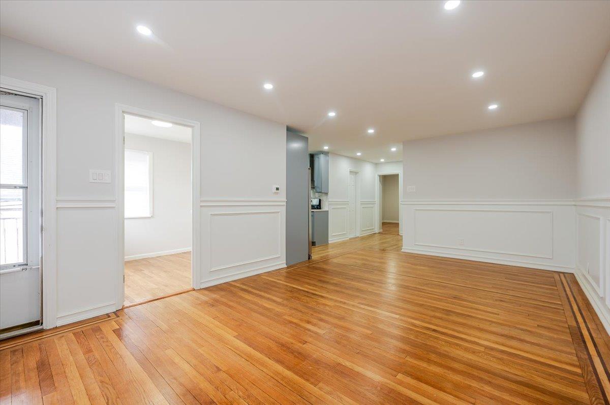 Single Family Philip  Bronx, NY 10465, MLS-839044-6
