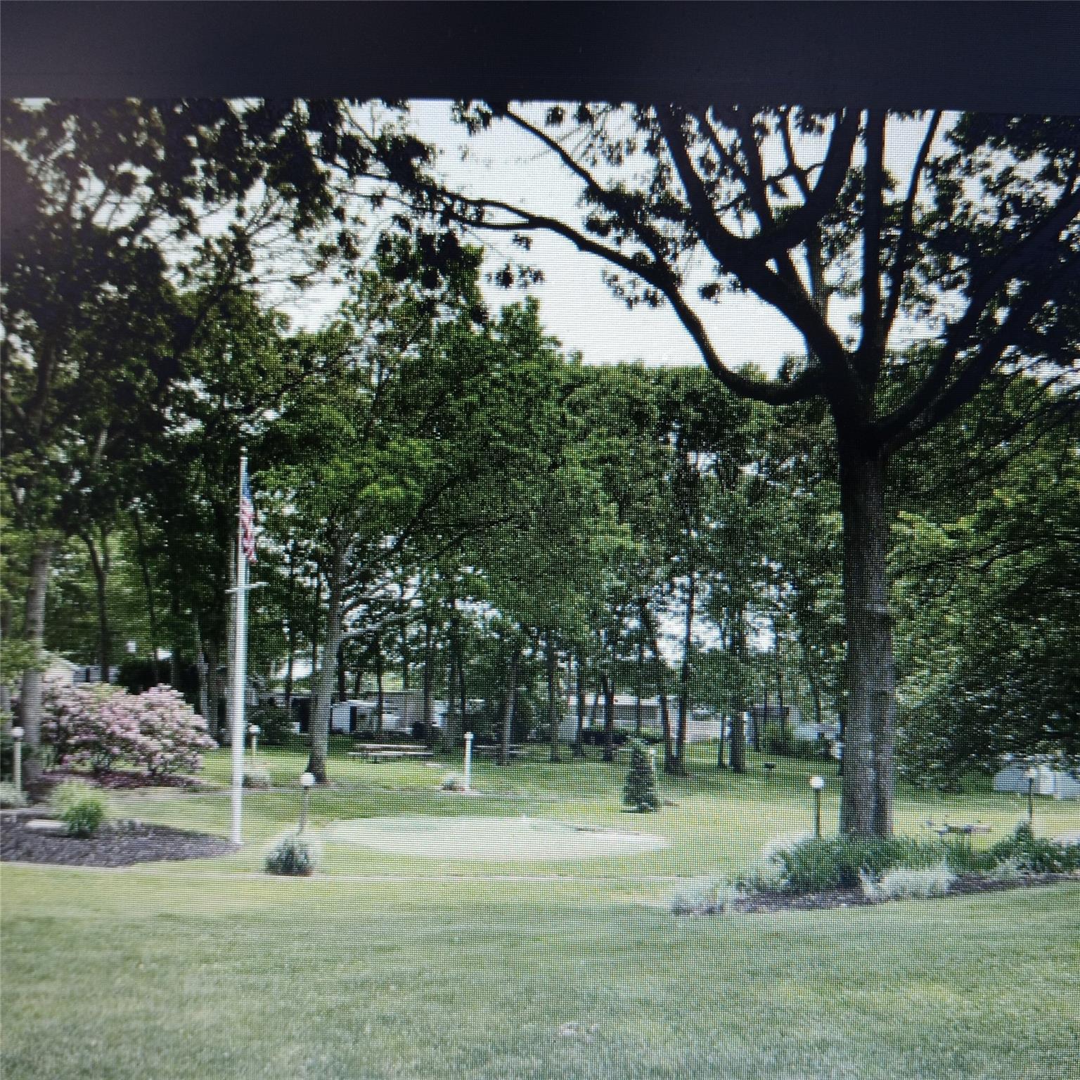 Single Family Old Country Rd  Suffolk County, NY 11901, MLS-839070-32