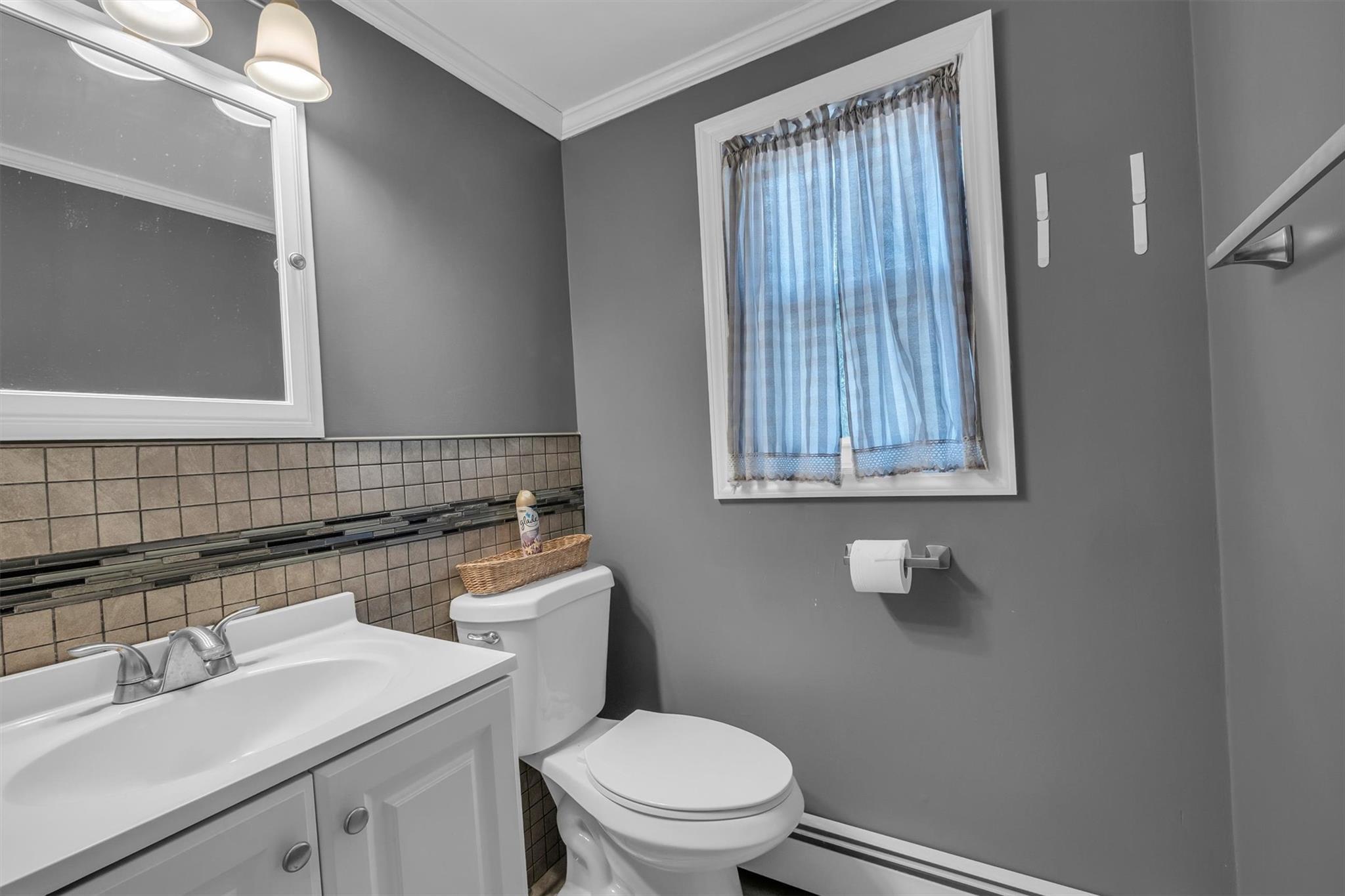 Single Family Linden  Suffolk County, NY 11967, MLS-839085-21