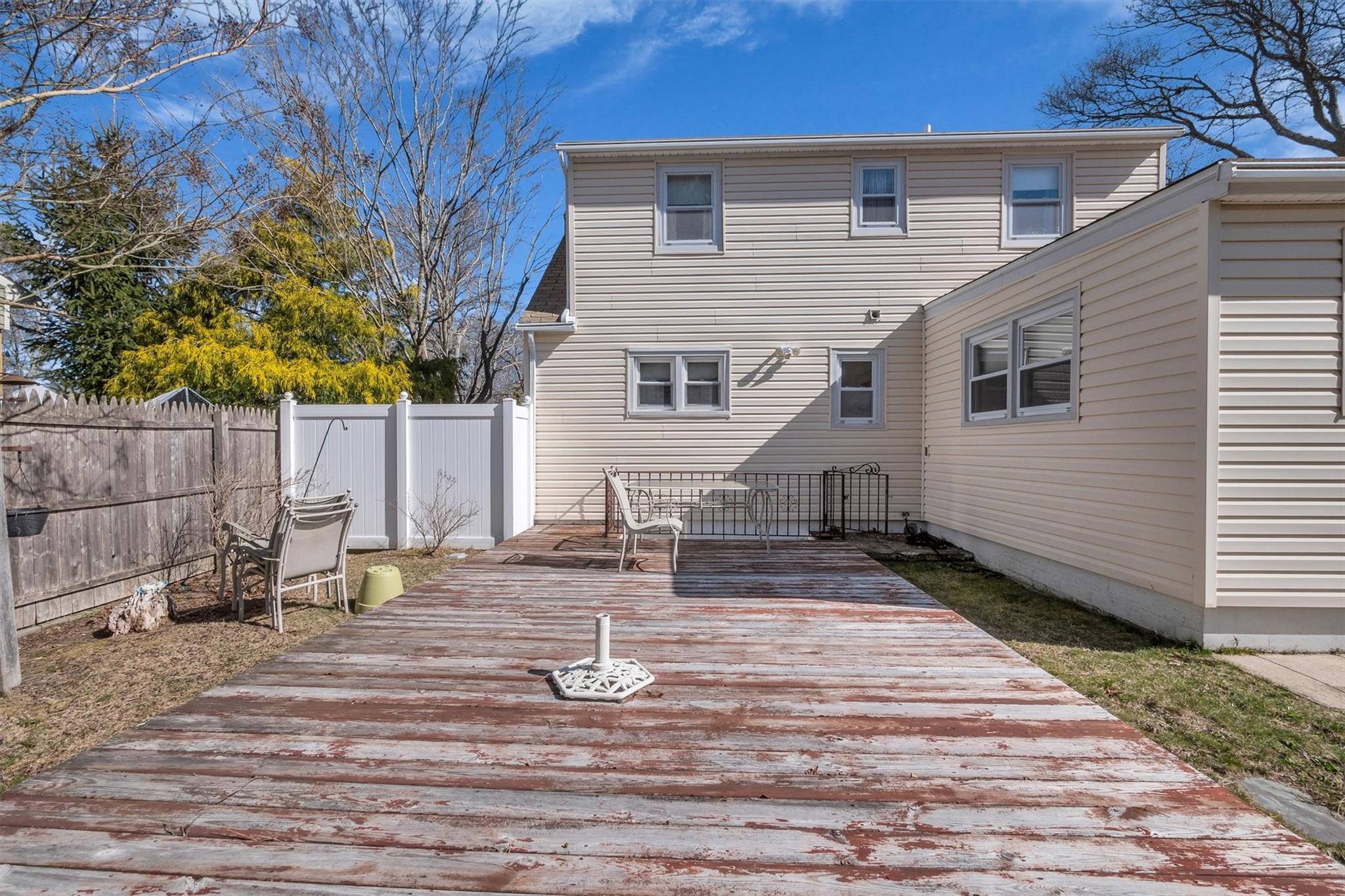 Single Family Linden  Suffolk County, NY 11967, MLS-839085-26