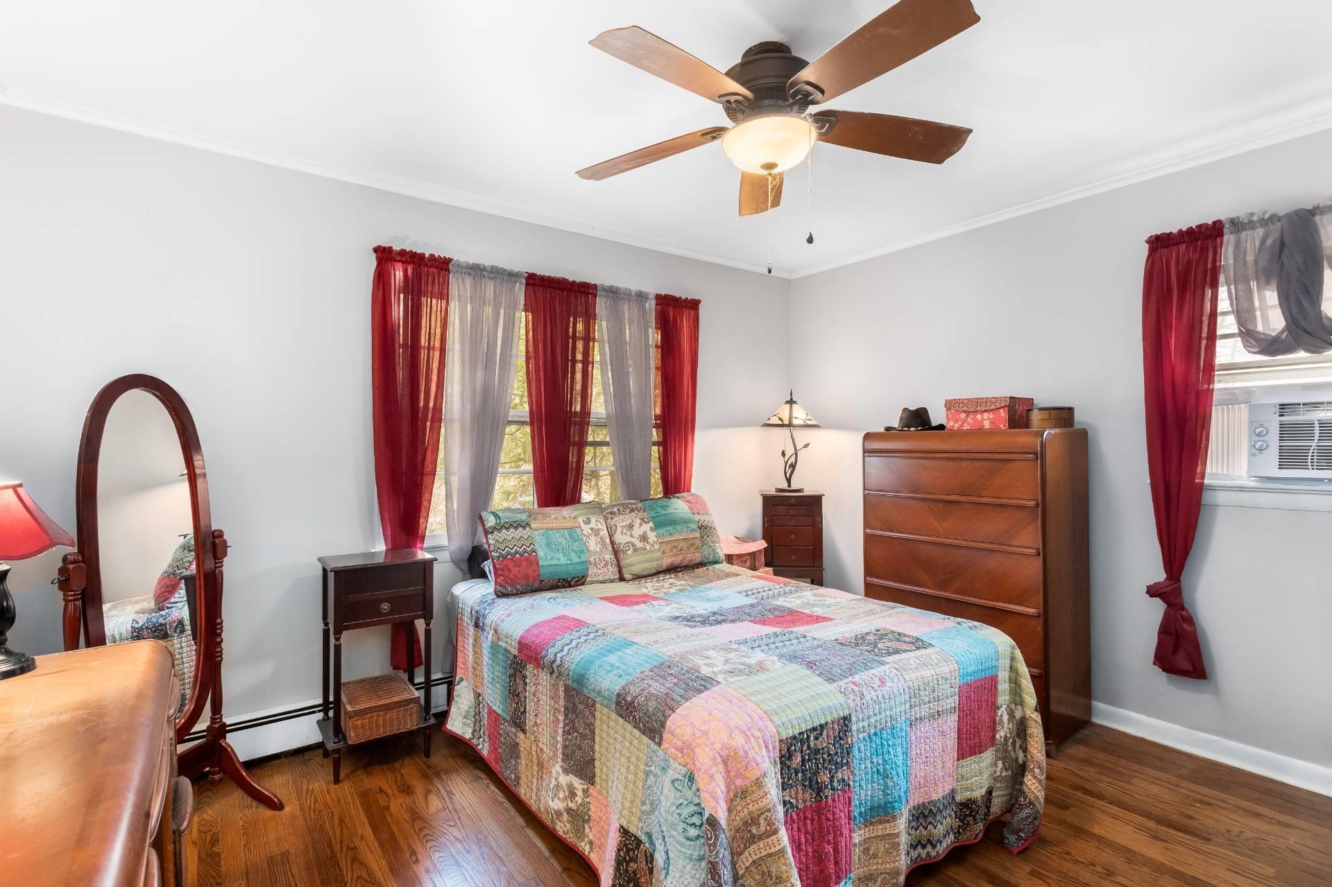 Single Family North Bayview  Suffolk County, NY 11971, MLS-839087-11