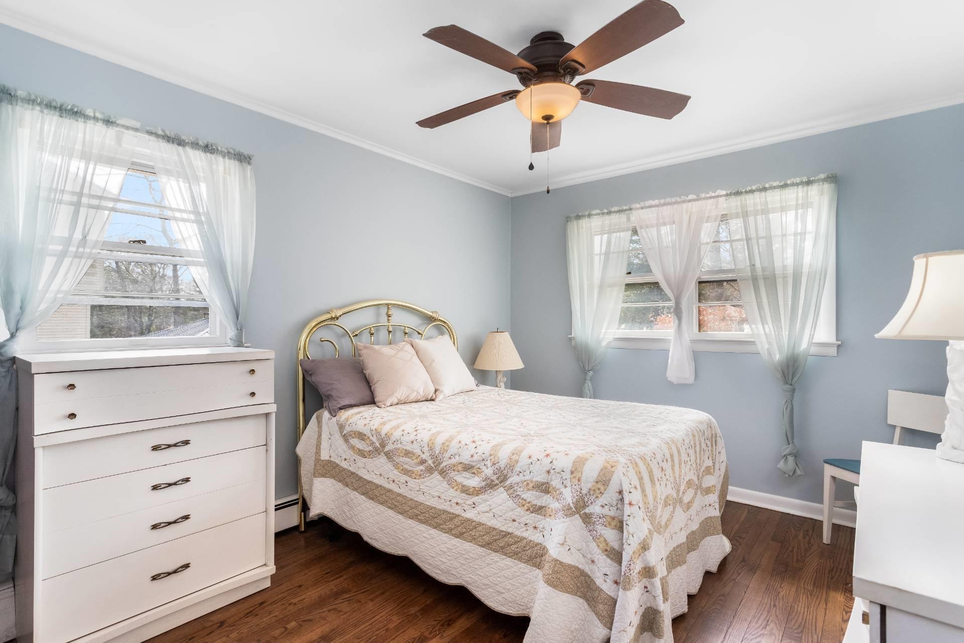 Single Family North Bayview  Suffolk County, NY 11971, MLS-839087-12