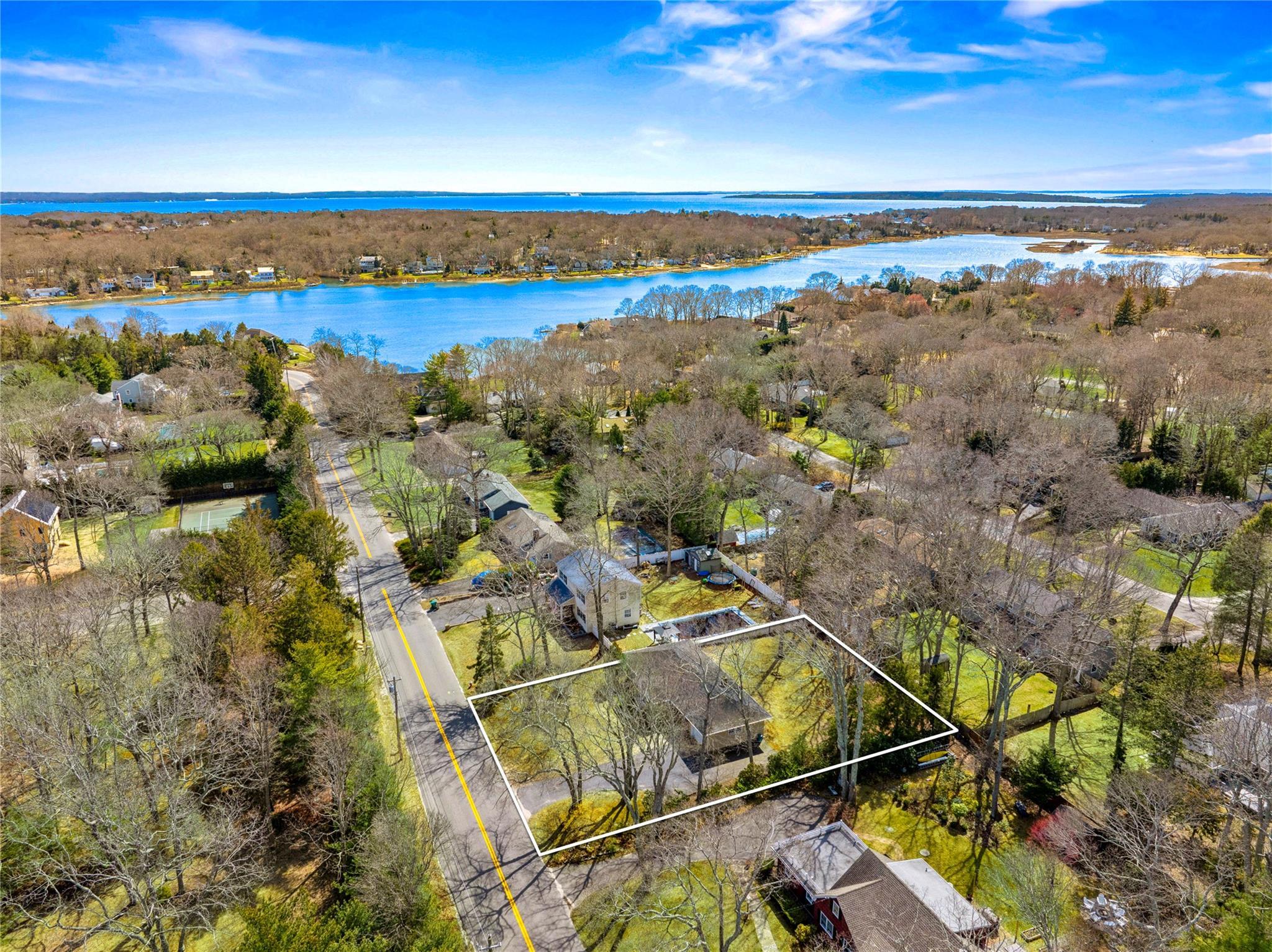 Single Family North Bayview  Suffolk County, NY 11971, MLS-839087-4