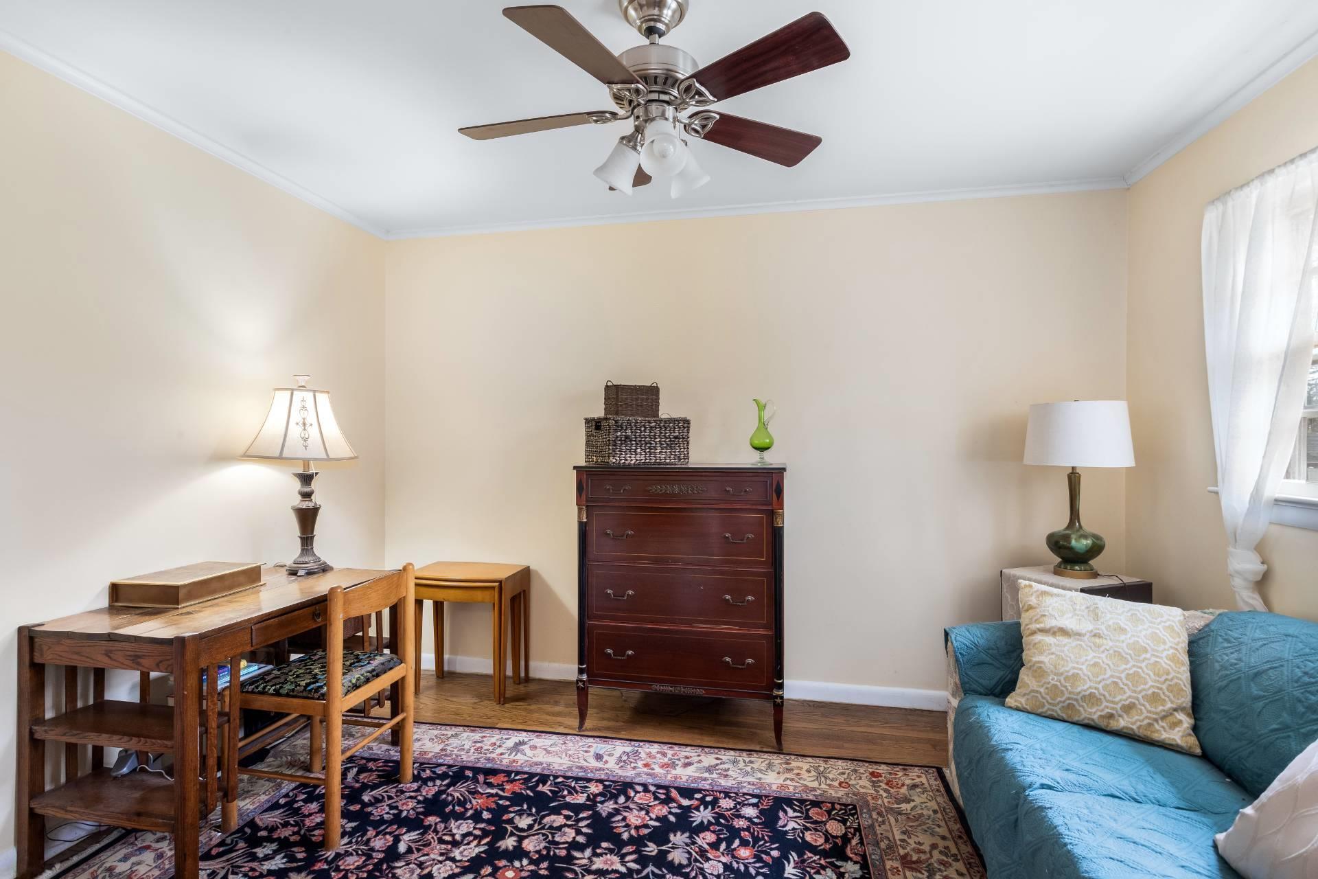 Single Family North Bayview  Suffolk County, NY 11971, MLS-839087-8