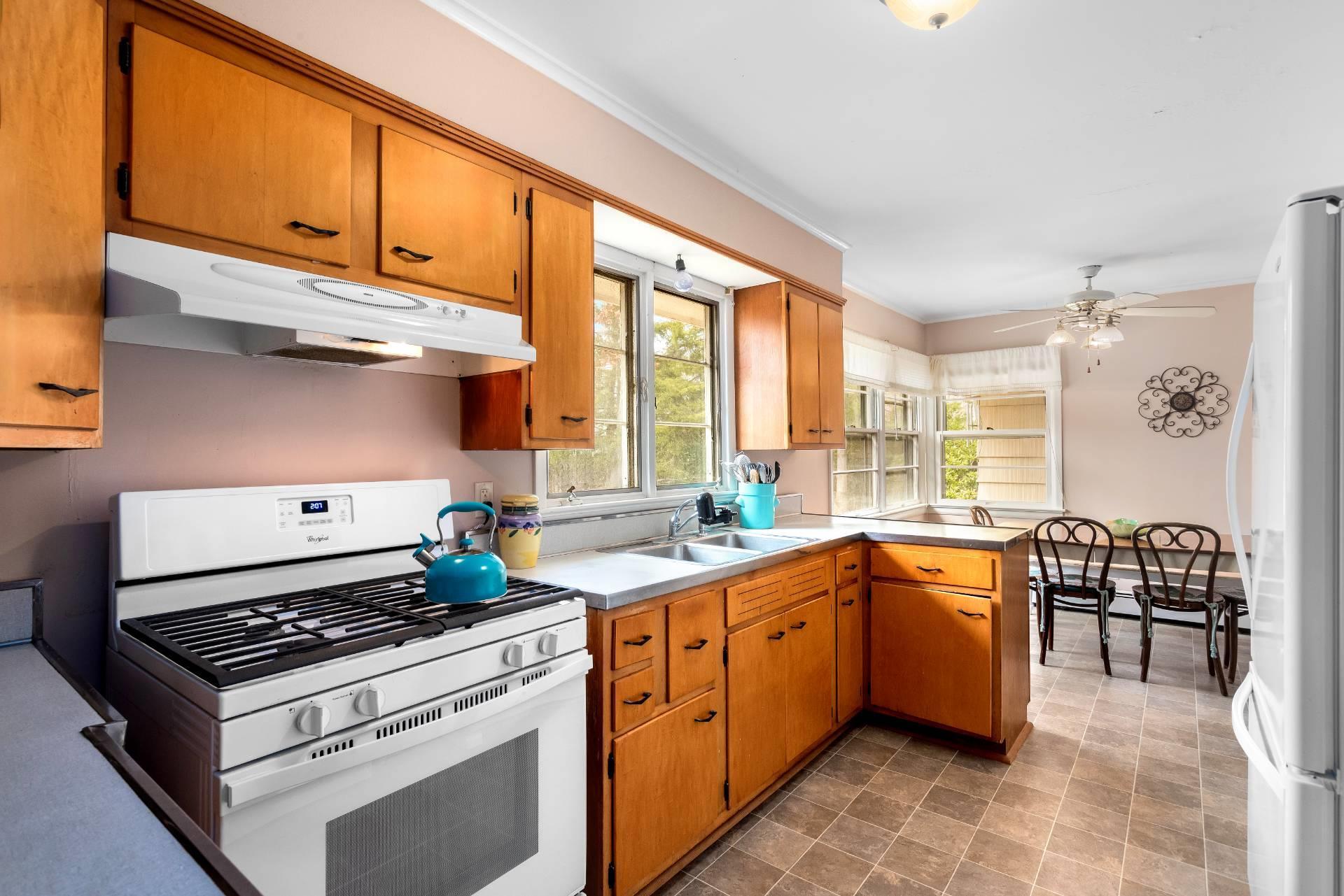 Single Family North Bayview  Suffolk County, NY 11971, MLS-839087-9