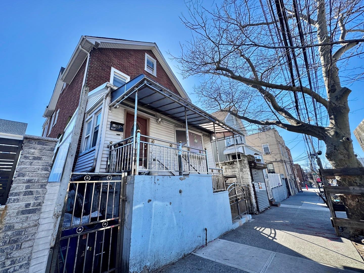Single Family 32nd Ave  Queens, NY 11369, MLS-839202-2
