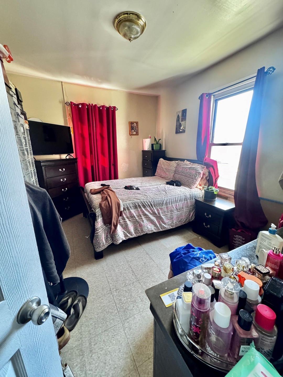 Single Family 32nd Ave  Queens, NY 11369, MLS-839202-9