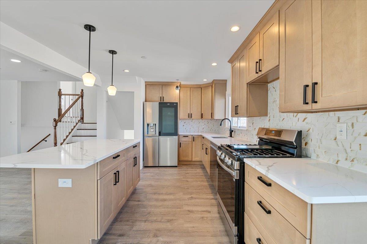Single Family Hampton  Nassau County, NY 11783, MLS-839234-13