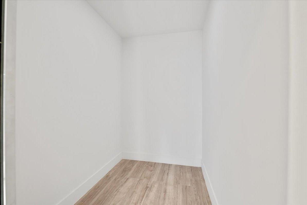 Single Family Hampton  Nassau County, NY 11783, MLS-839234-27