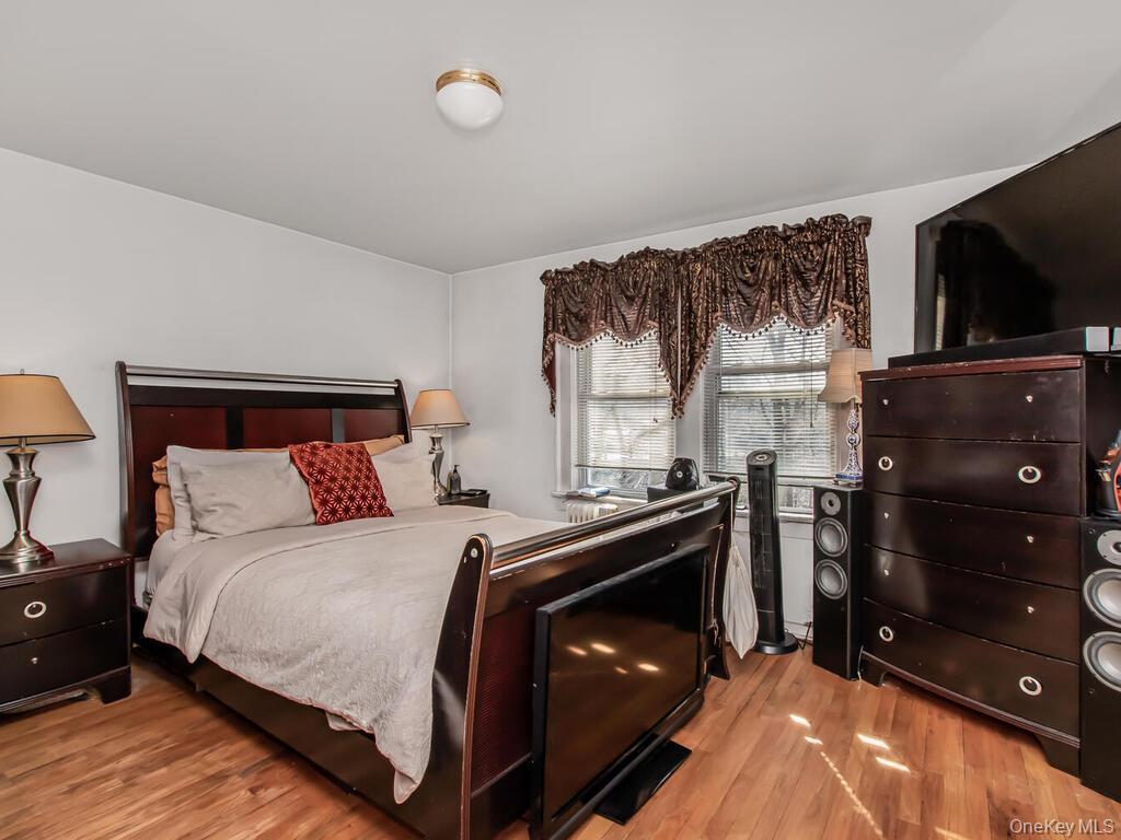 Single Family Touissant  Westchester County, NY 10710, MLS-839282-22