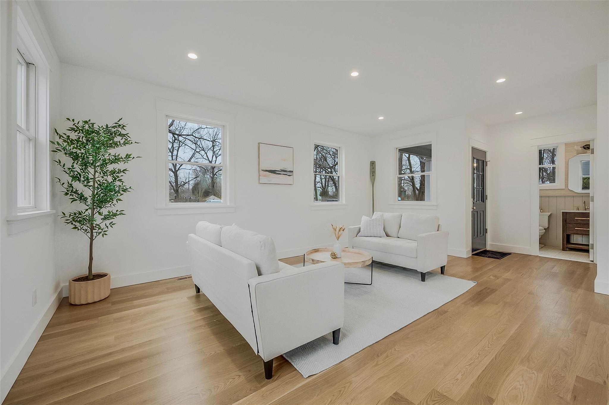Single Family Madison Avenue  Suffolk County, NY 11944, MLS-839291-6