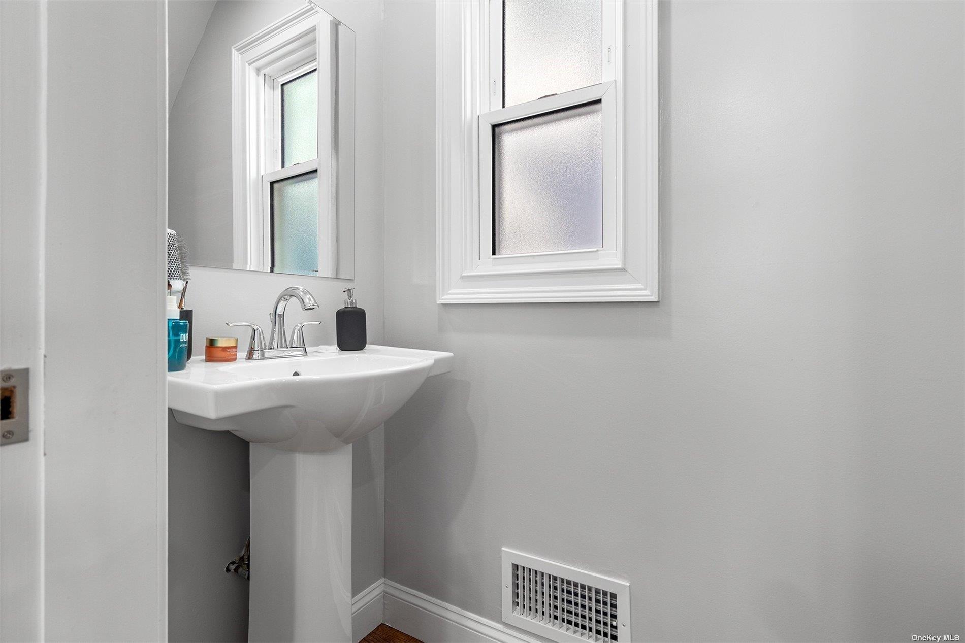 Single Family 71st Ave  Queens, NY 11375, MLS-839300-25