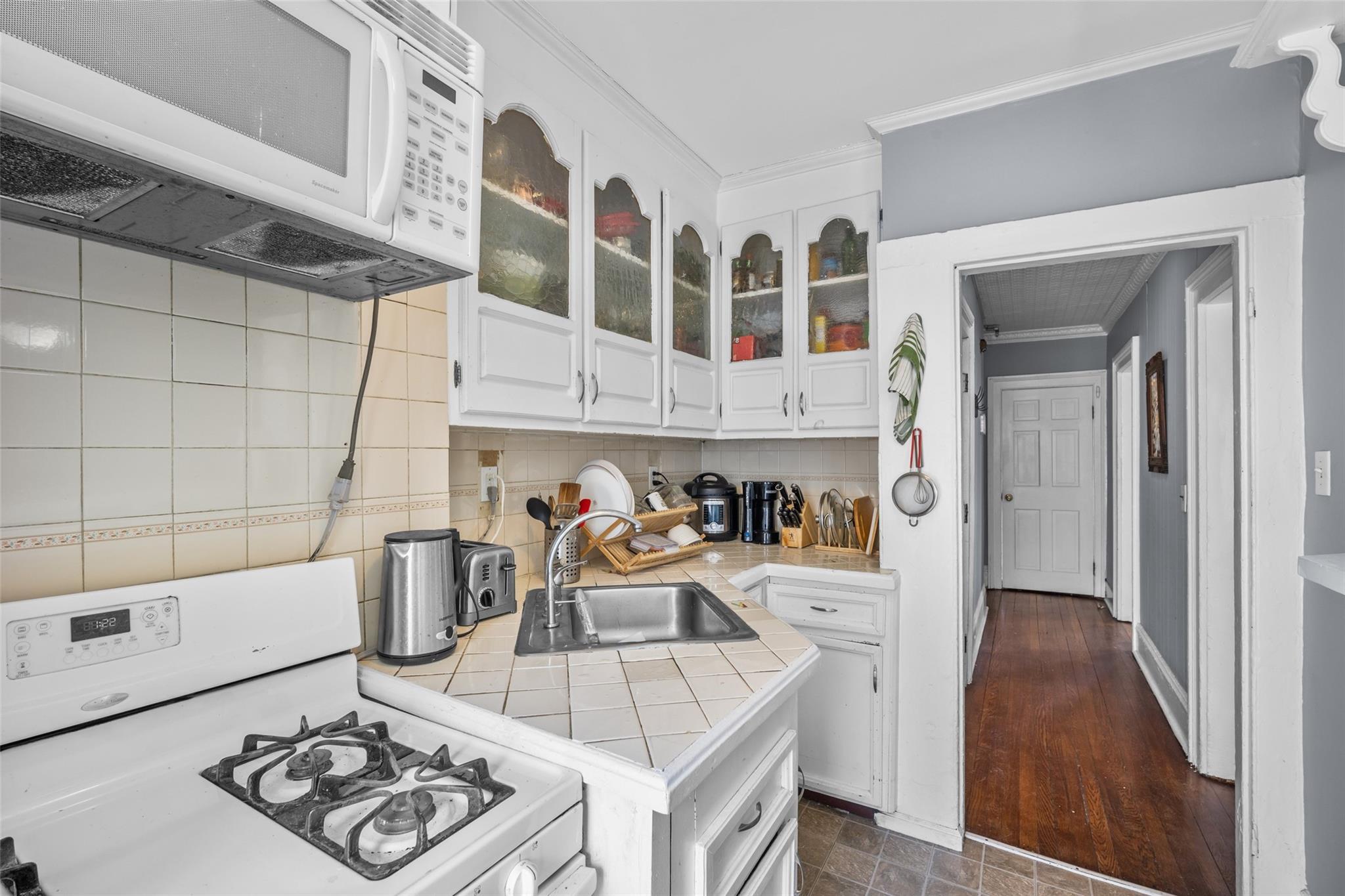 Single Family Hone  Ulster County, NY 12401, MLS-839305-24