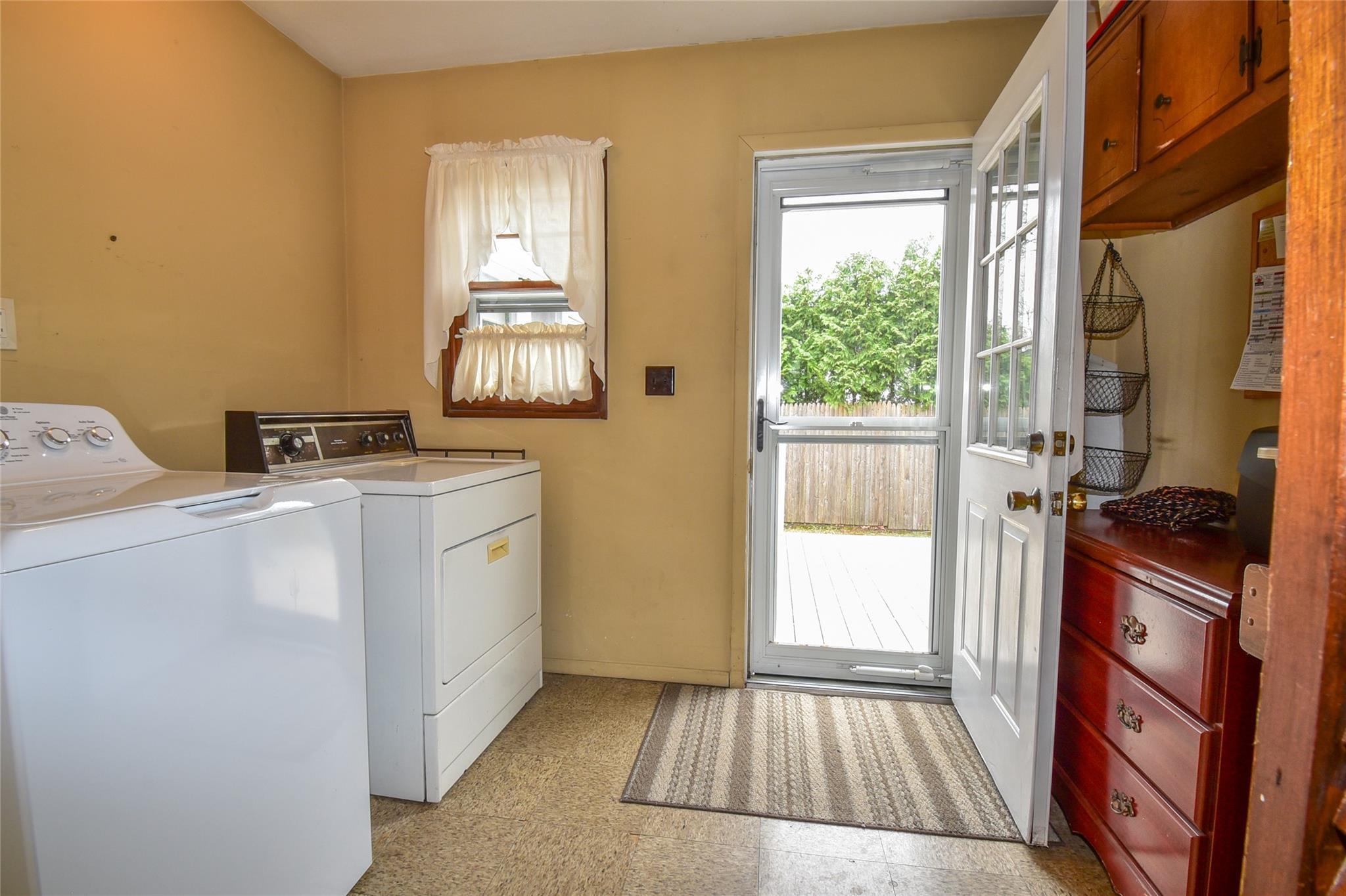 Single Family Colony  Suffolk County, NY 11776, MLS-839330-11